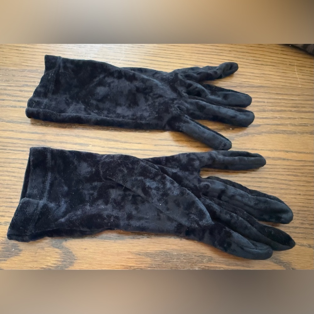 Vintage NEIMAN MARCUS Black Velvet Cotton Gloves Small Italian